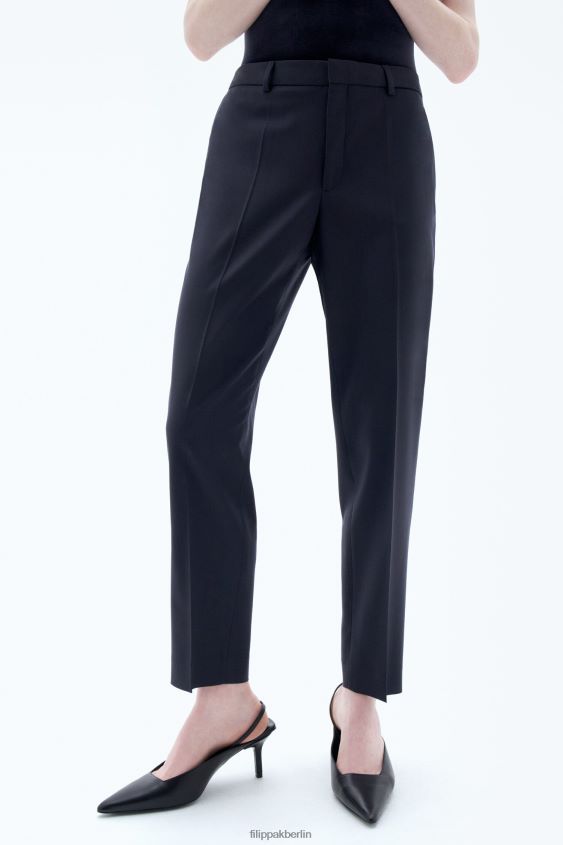 Filippa K L8HHT104 Bekleidung dunkles Marineblau Frauen Emma kurze Hose aus cooler Wolle