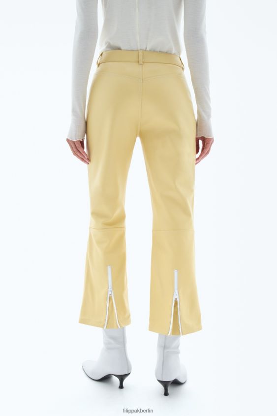 Filippa K L8HHT117 Bekleidung heller Bernstein Frauen Kick-Flare-Lederhose