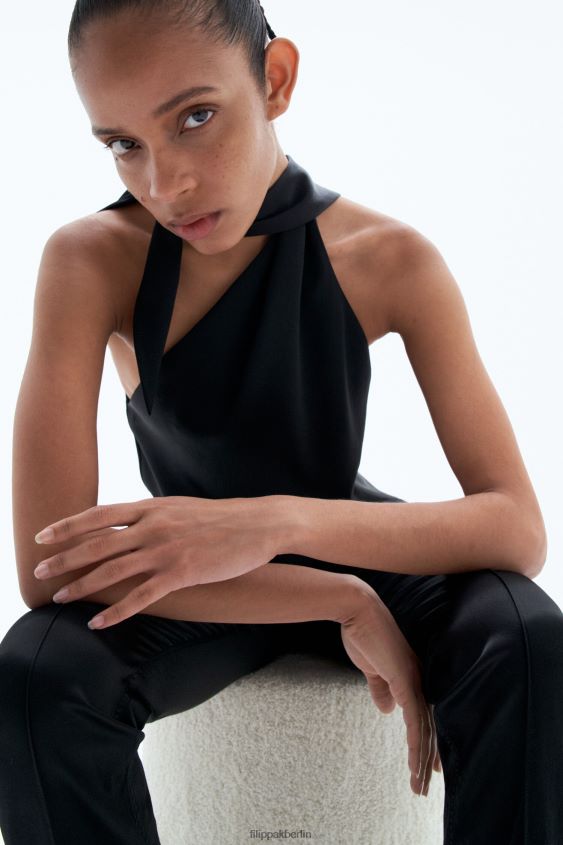 Filippa K L8HHT157 Bekleidung Schwarz Frauen Asymmetrisches Tanktop mit Bindekragen