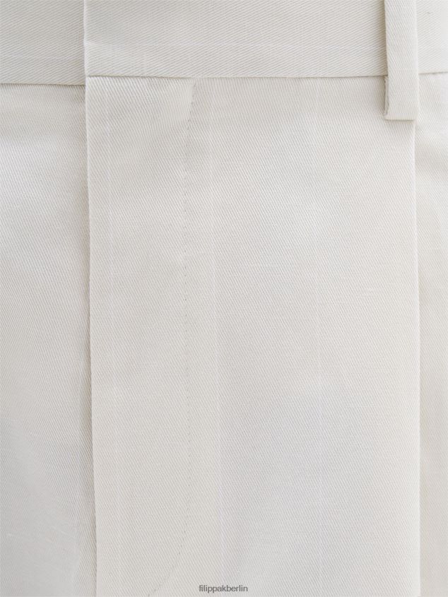 Filippa K L8HHT124 Bekleidung Knochenweiß/weißer Nadelstreifen Frauen Lässige Nadelstreifen-Shorts