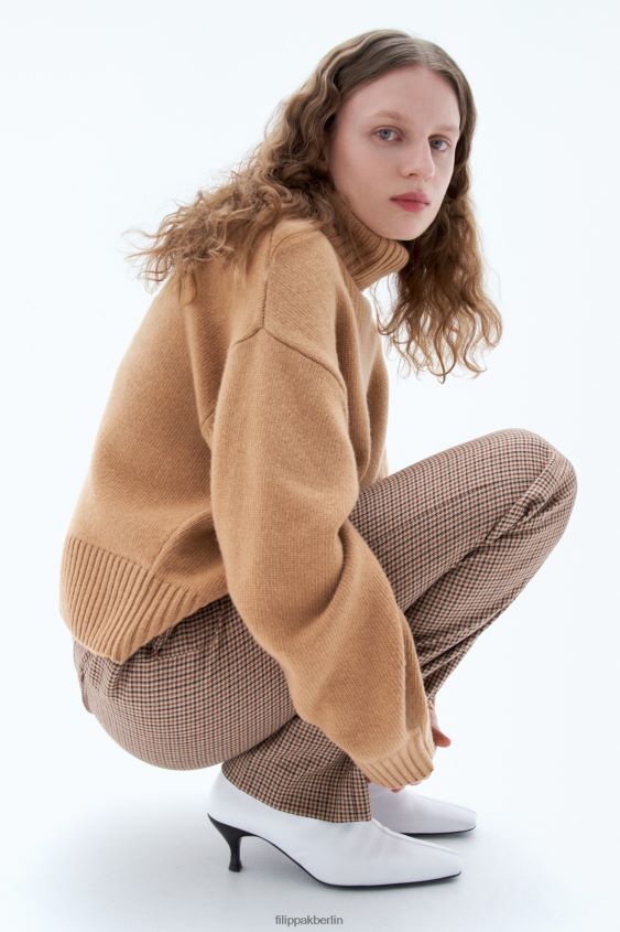 Filippa K L8HHT76 Bekleidung Kamel Frauen Rollkragenpullover aus Wolle