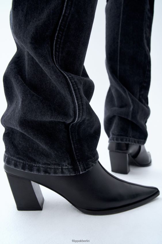 Filippa K L8HHT452 Schuhe schwarzes Nappaleder Frauen Spitze Stiefeletten