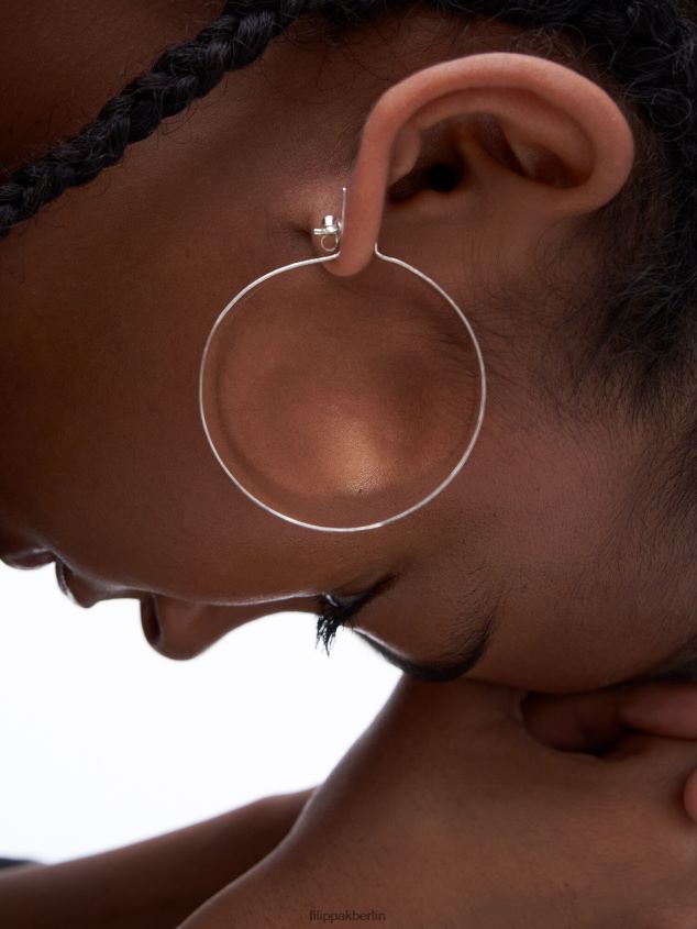 Filippa K L8HHT466 Zubehörteil silbernes Metall Frauen Loop-Ohrringe