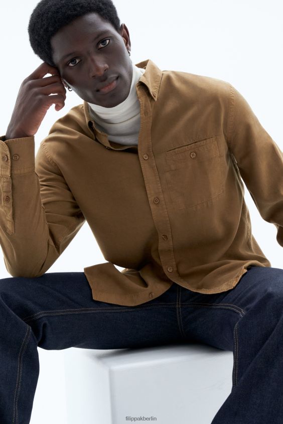 Filippa K L8HHT385 Bekleidung bronzegrün Männer Zachary-Shirt
