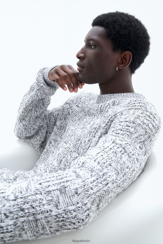 Filippa K L8HHT279 Bekleidung weiß schwarz Männer Quadratischer Strickpullover