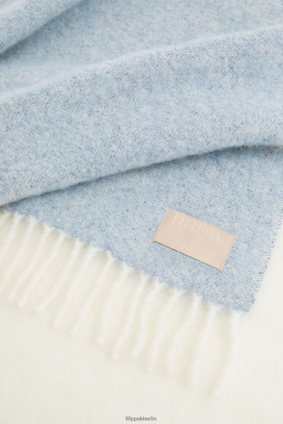 Filippa K L8HHT416 Zubehörteil Eisblau/Offwhite unisex Schal mit Bouclé-Farbblock